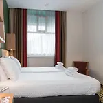 Savoy Hotell 4*