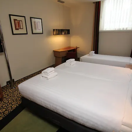 Savoy 4*
