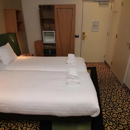 酒店 Savoy 4*